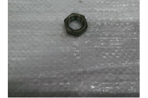 Минск мотоцикл гайка 105-16135 в корзину зчеплення